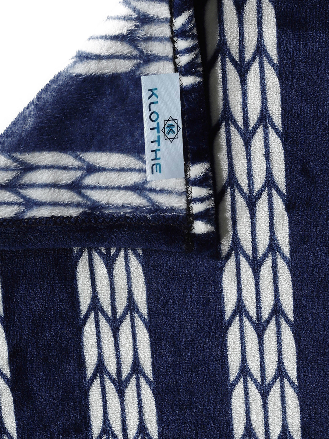 Winter Special Woolen Fleece King Size Bedsheets with 2 Pillow Covers by KLOTTHE®
