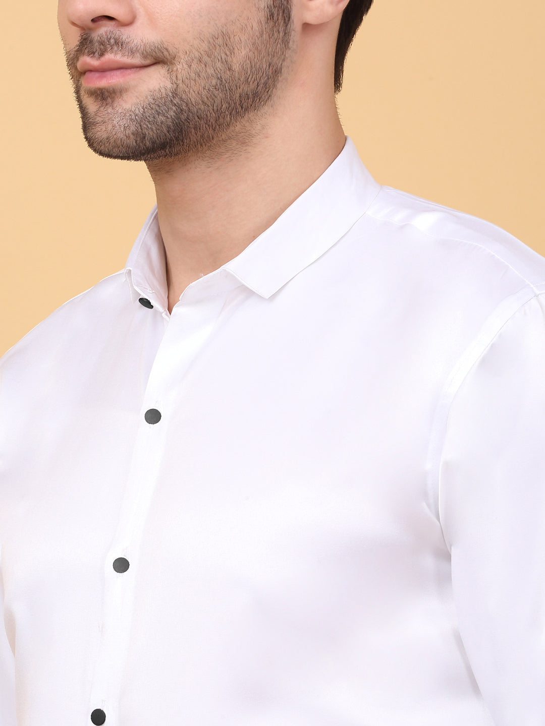 Klotthe Men White Solid Spread Collar Satin Formal Shirt