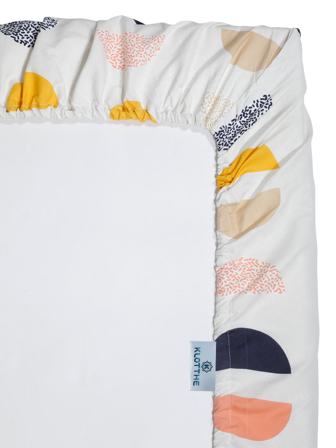 Klotthe White Geometric 300 TC Cotton Blend Fitted Single Bedsheet Set in Book Fold Packing