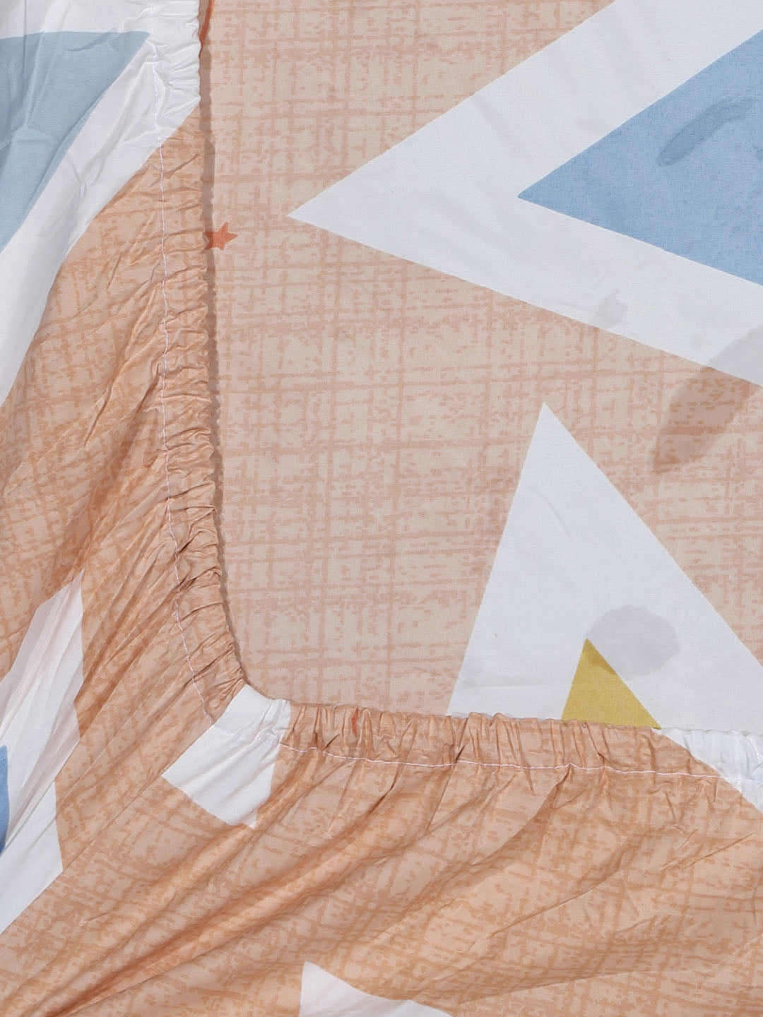 Klotthe Multi Geometric 300 TC Cotton Blend Elasticated Double Bedsheet with 2 Pillow Covers
