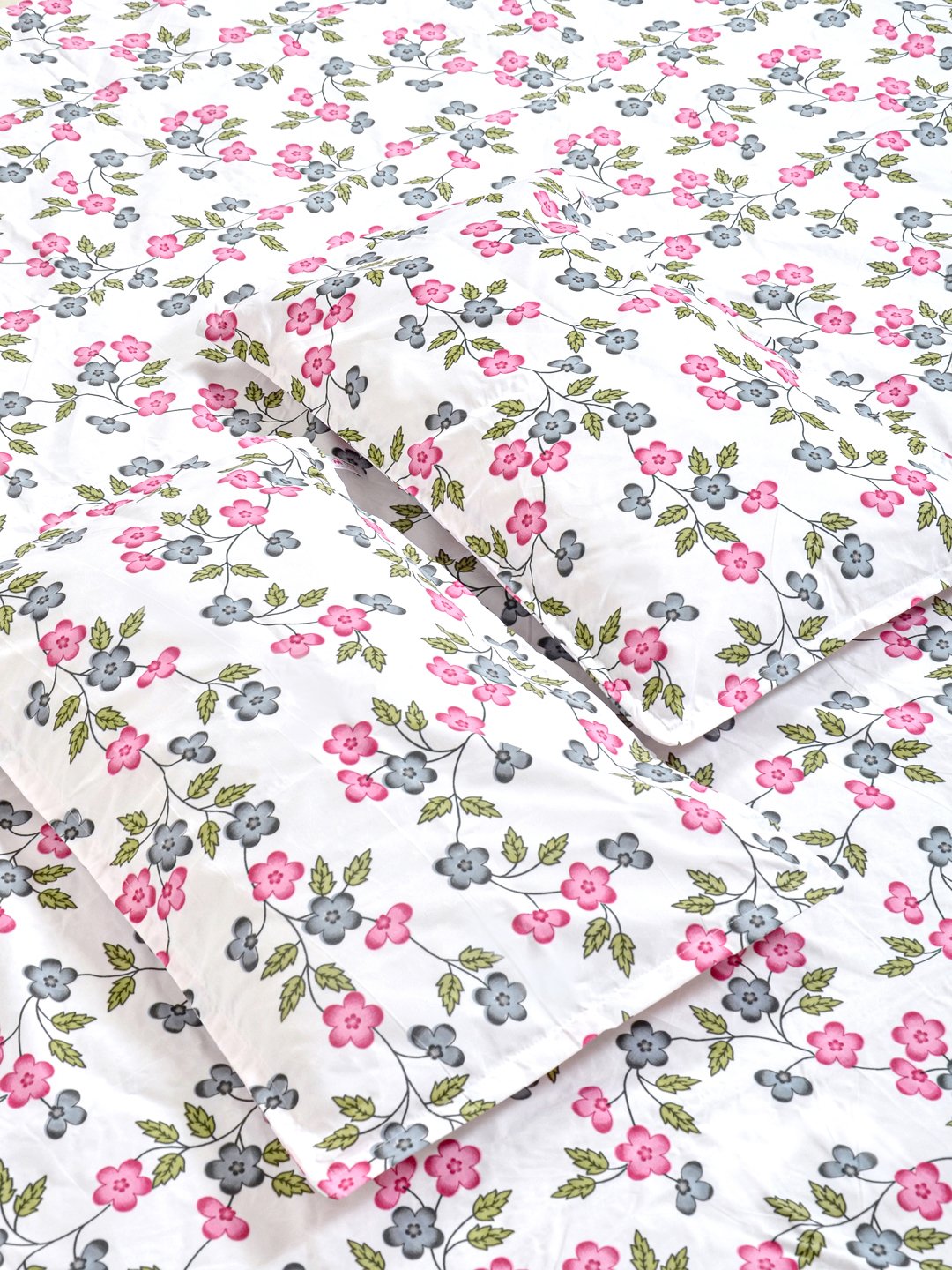 Cream Floral 300 TC Cotton Blend Fitted Double Bedsheet with 2 Pillow Covers