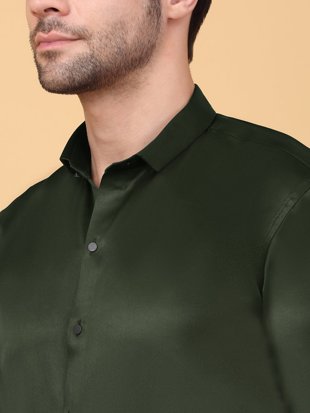 Klotthe Men Olive Solid Spread Collar Satin Formal Shirt
