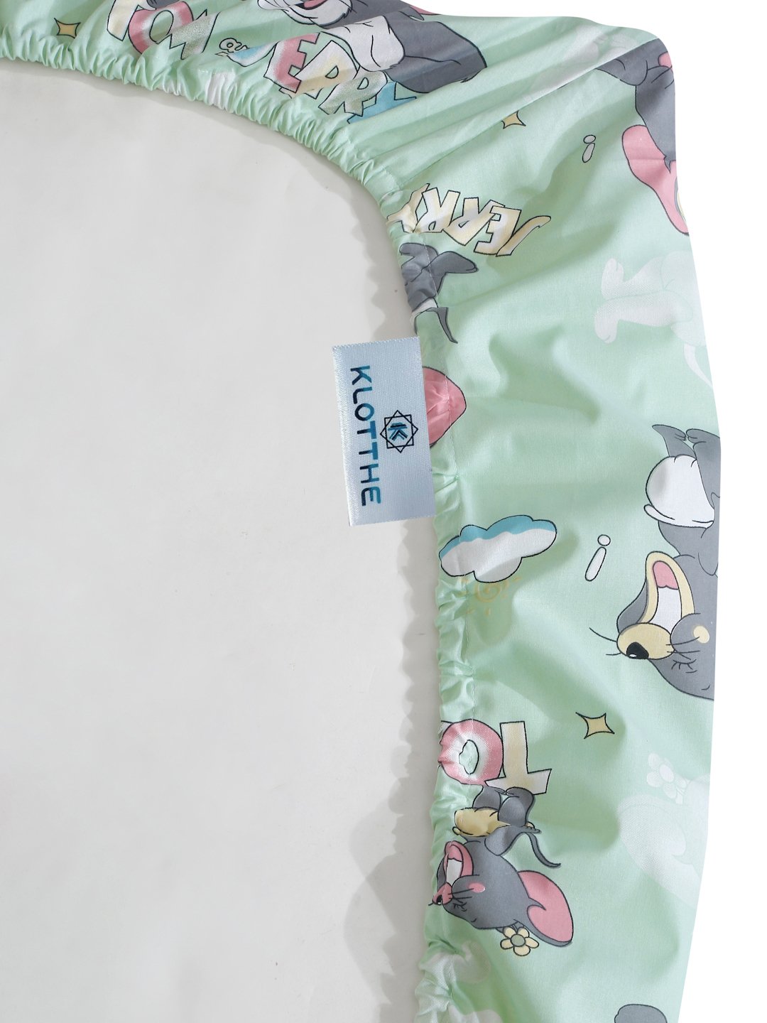 Green Cartoon Characters 400 TC Fitted Pure Cotton Double Bedsheet with 2 Pillow Covers