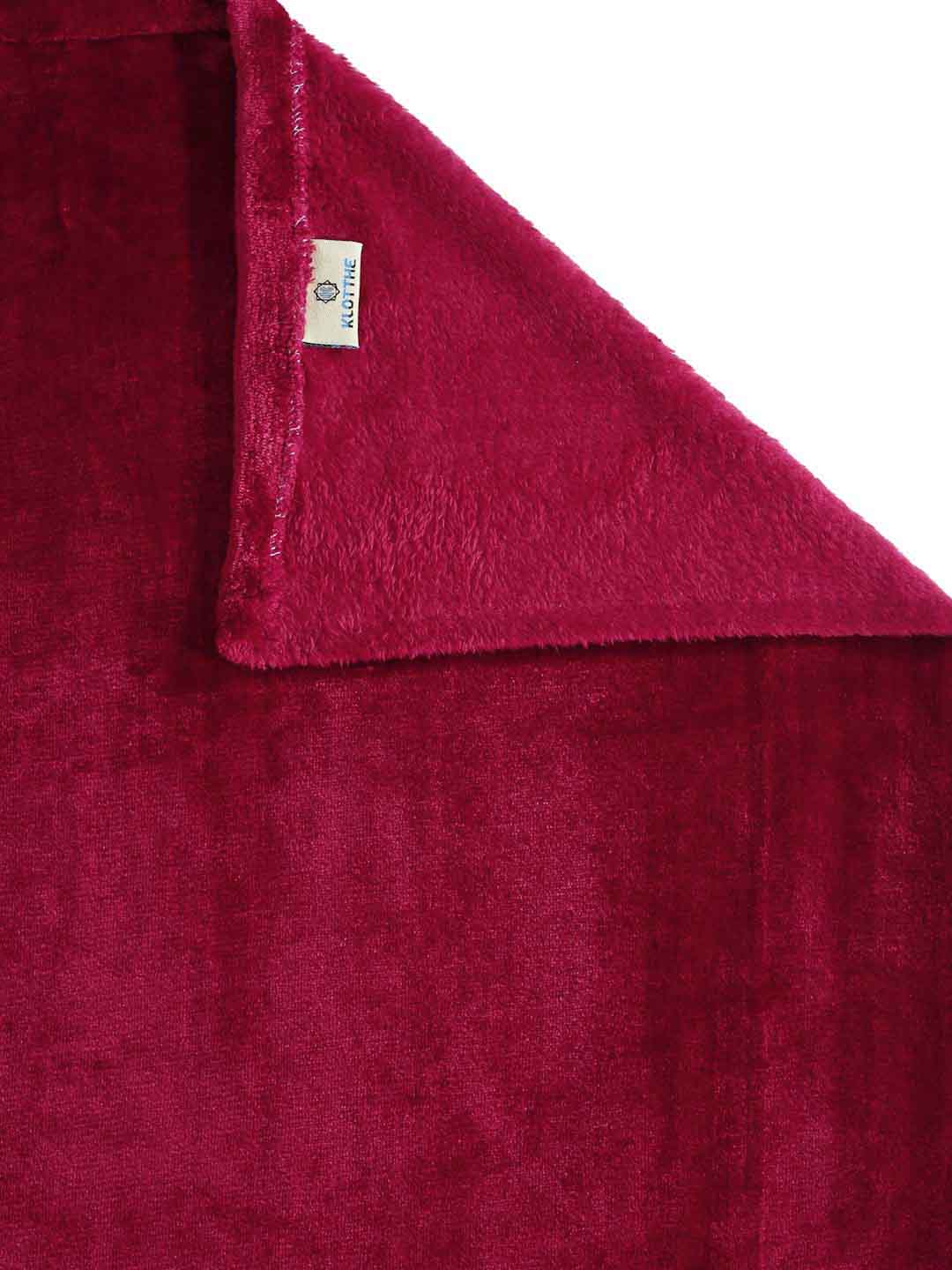 Klotthe Red Solid Woolen Double Bed Sheet with 2 Pillow Covers