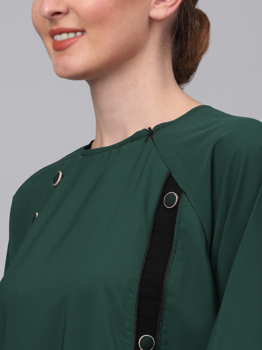 Klotthe Women Green Embellished Burqa With Scarves