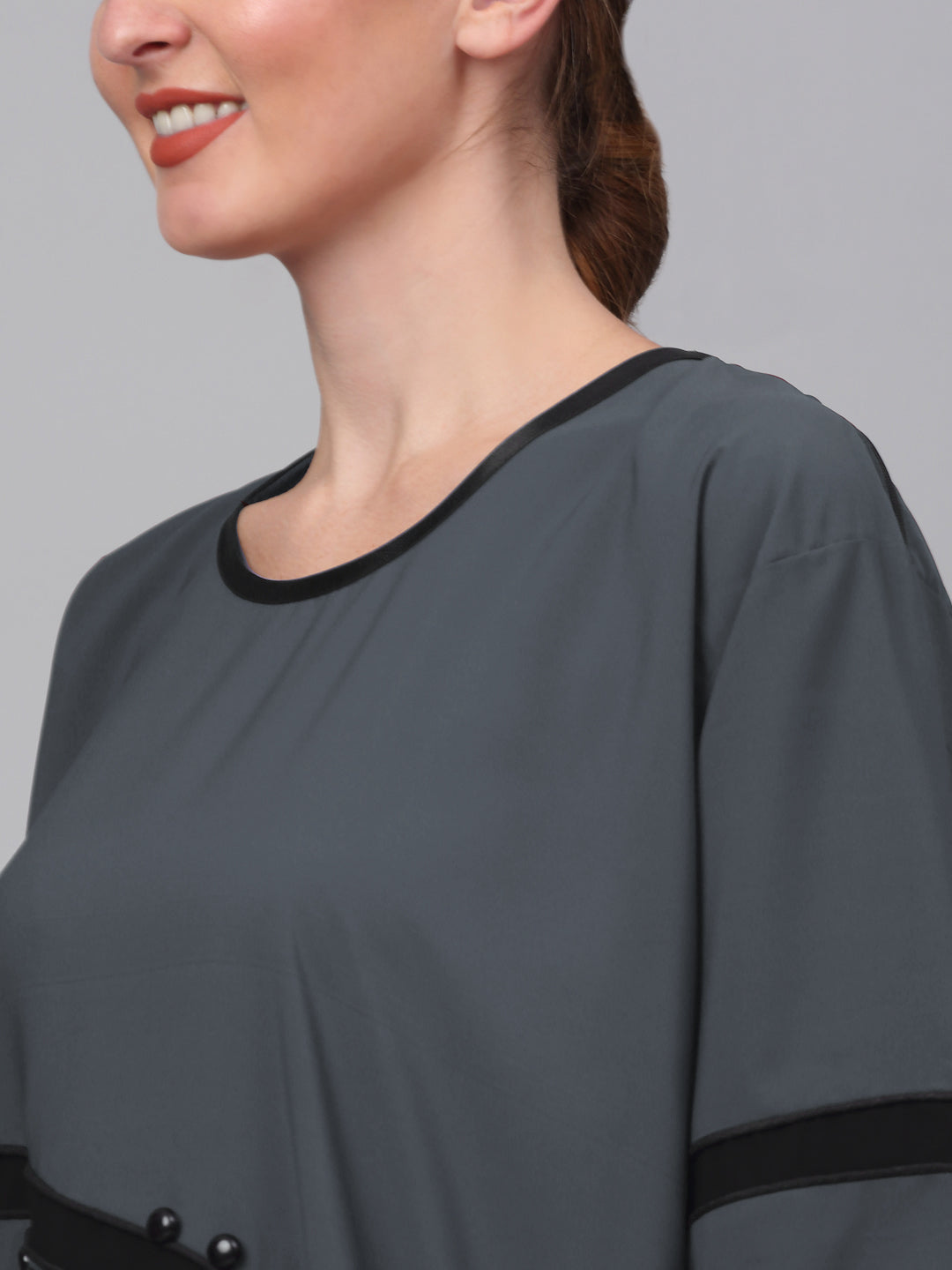 Klotthe Women Grey Embellished Burqa With Scarves