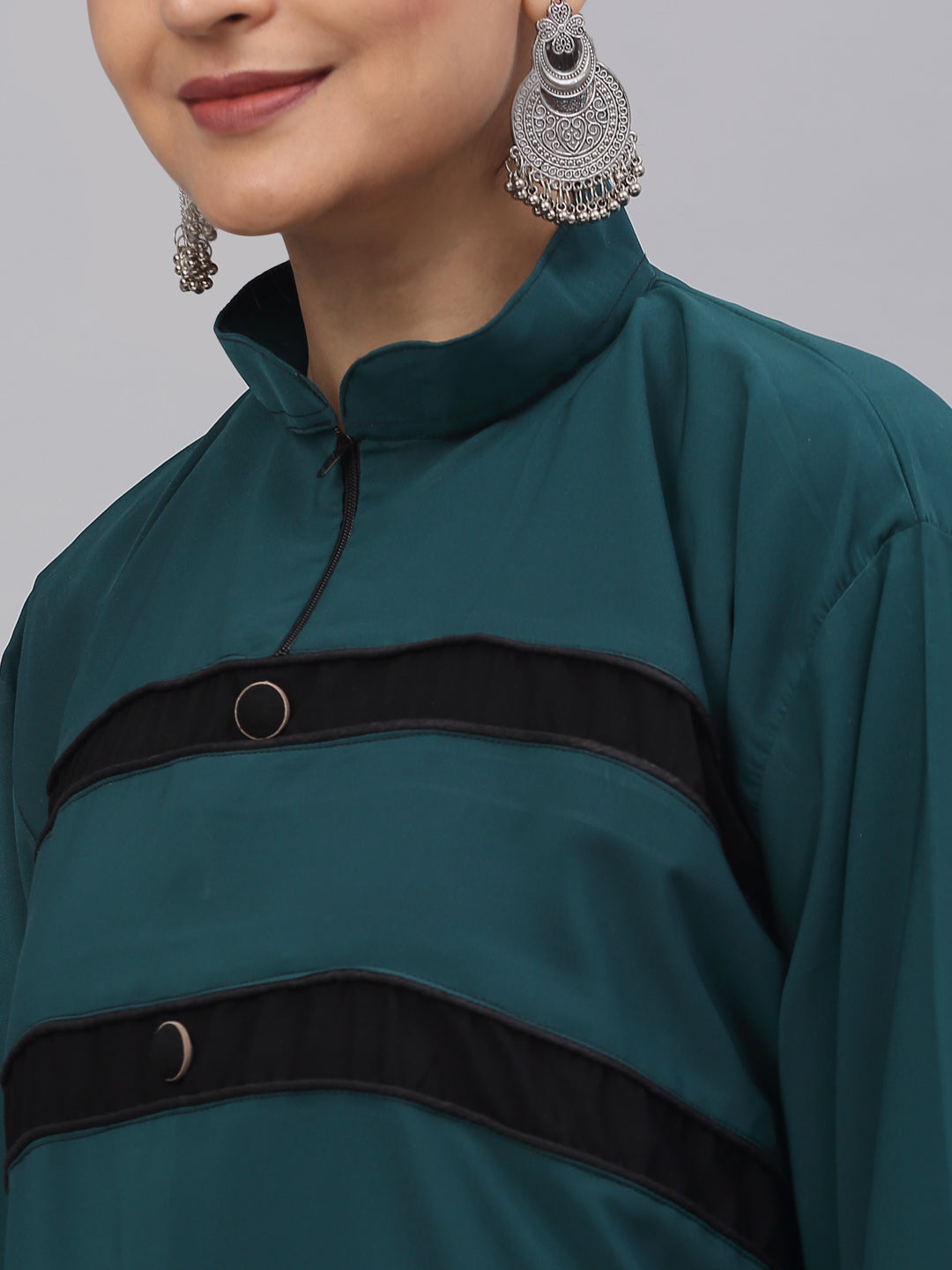 Klotthe Women Turq Embellished Burqa With Scarves