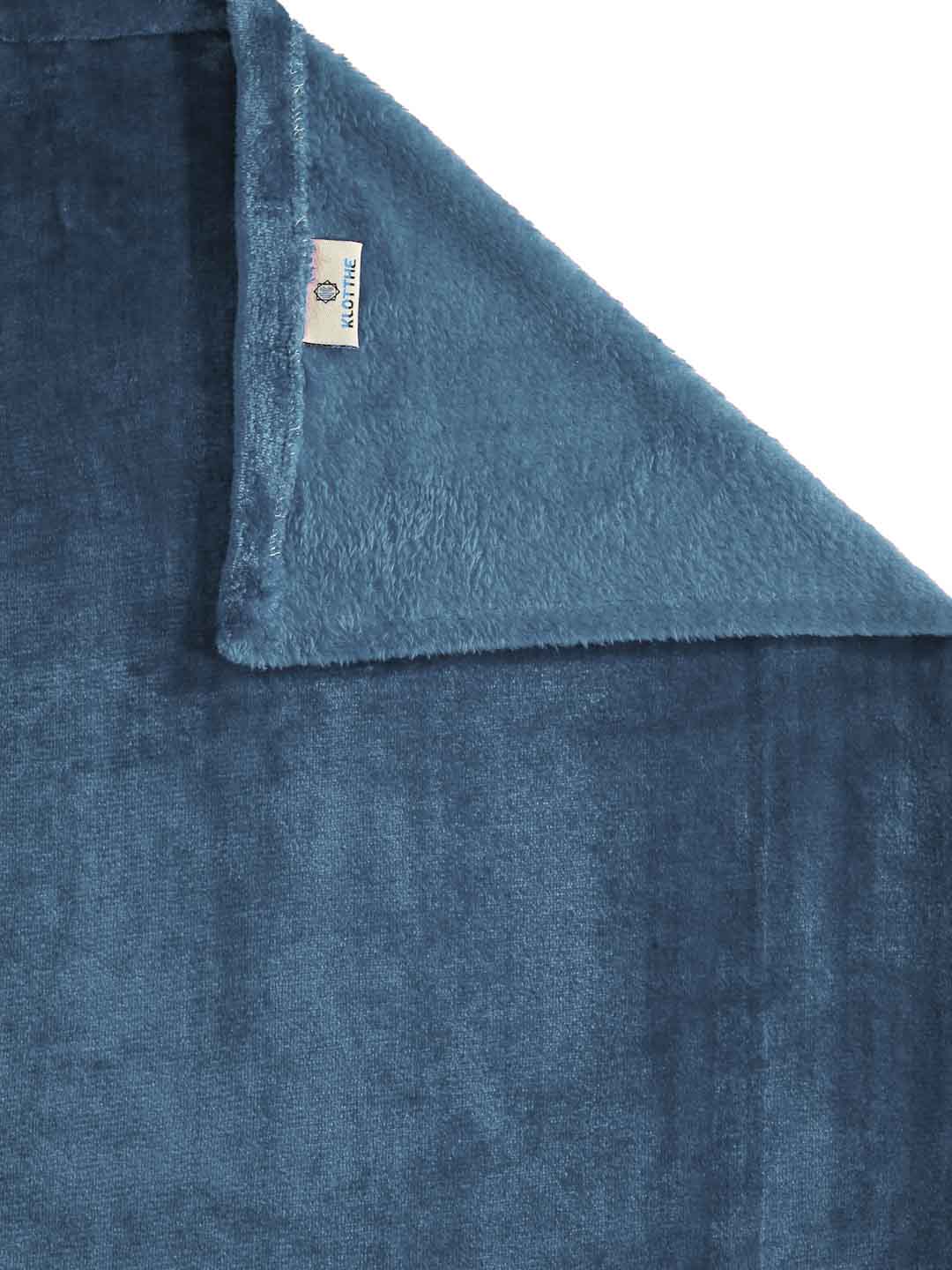Klotthe Turquoise Solid Woolen Double Bed Sheet with 2 Pillow Covers