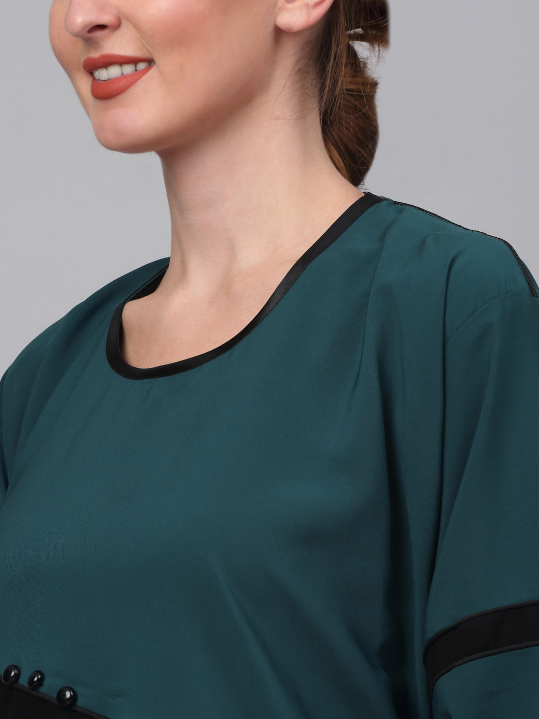 Klotthe Women Turq Embellished Burqa With Scarves
