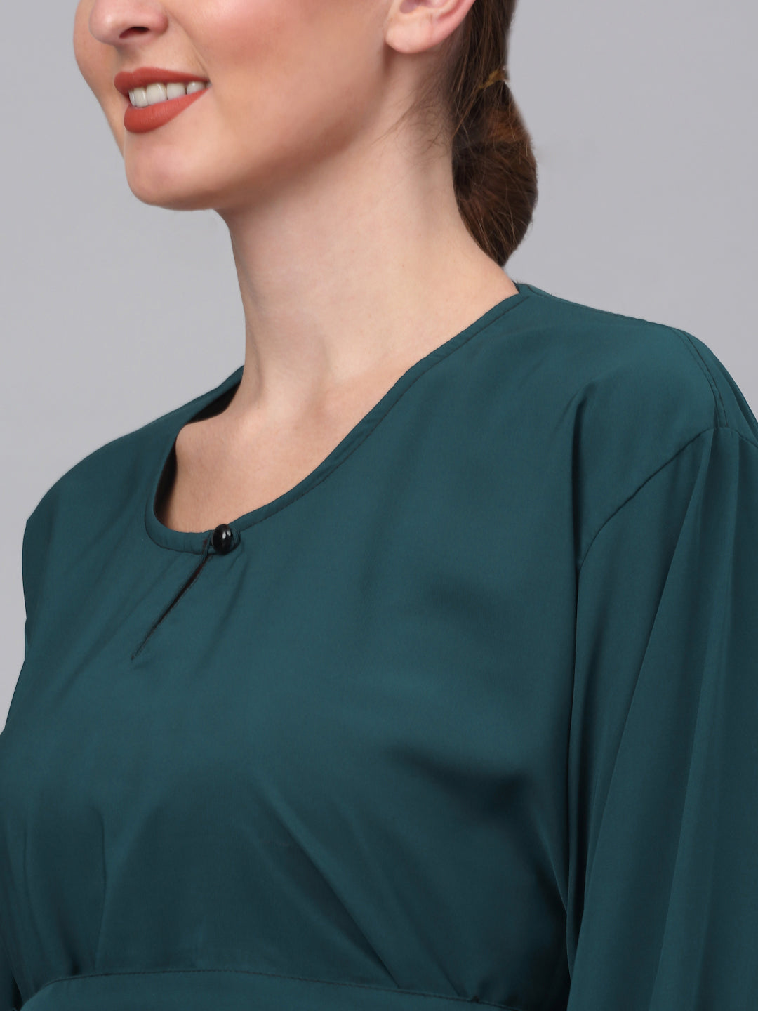 Klotthe Women Turq Embellished Burqa With Scarves