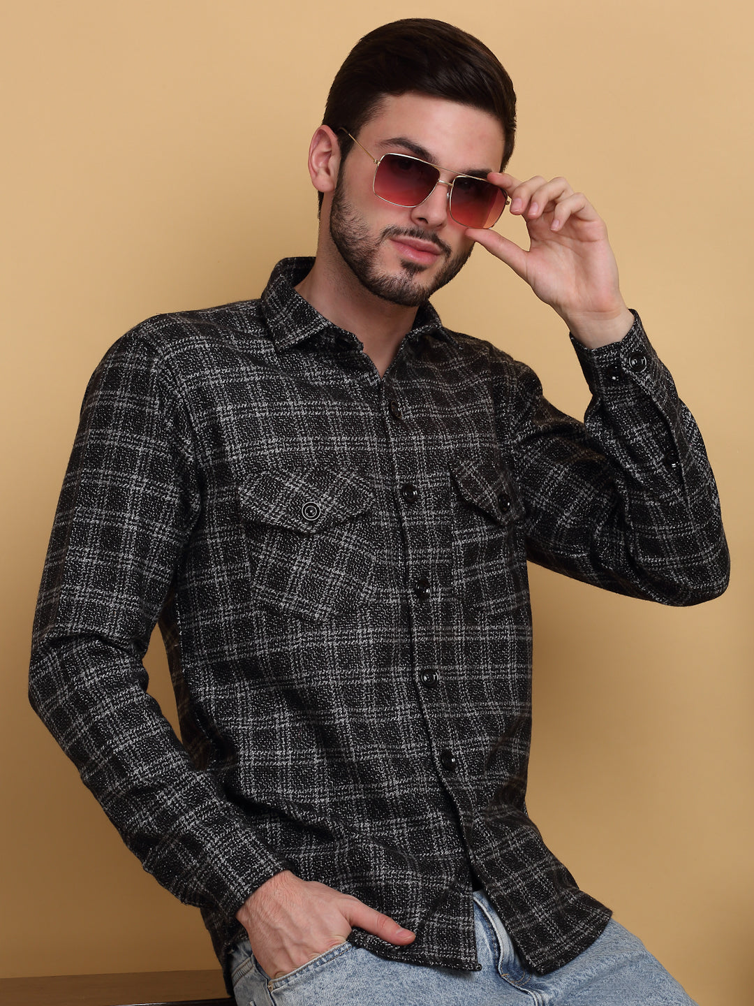Klotthe Men Black Checked Spread Collar Woolen Casual Shirt