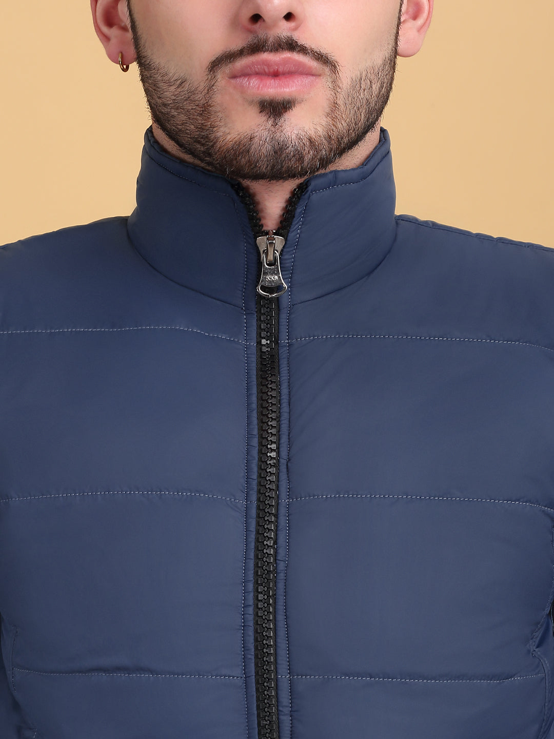 Klotthe Men Blue Solid Sleeveless Quilted Jacket