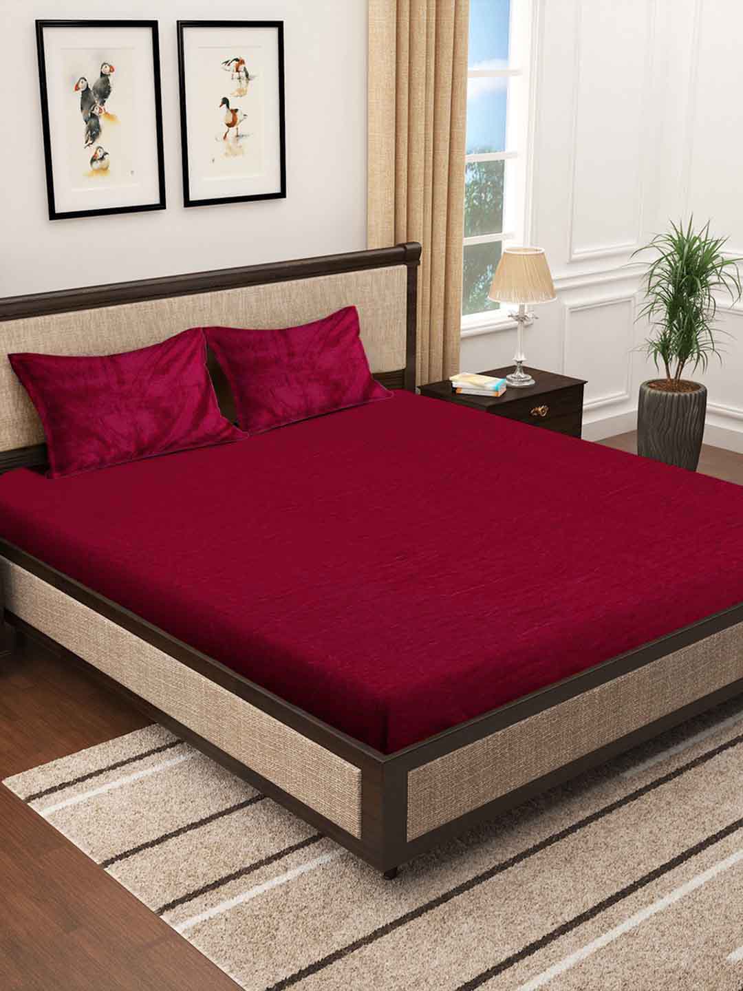 Klotthe Red Solid Woolen Double Bed Sheet with 2 Pillow Covers