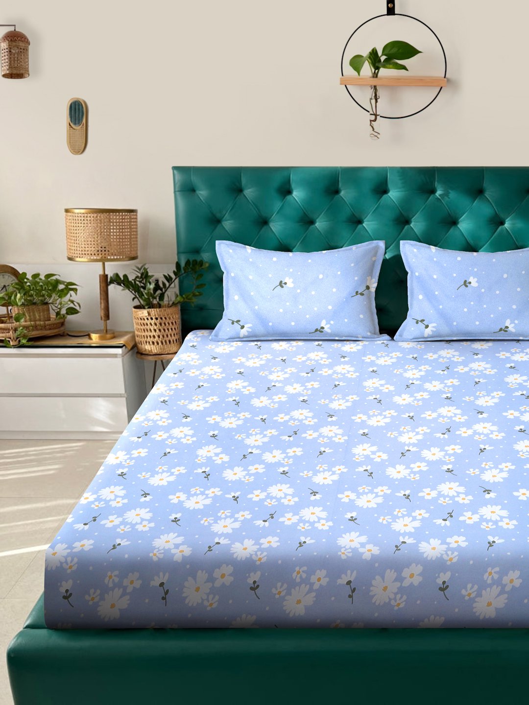 Blue Floral 300 TC Fitted Cotton Blend Double Bedsheet with 2 Pillow Covers