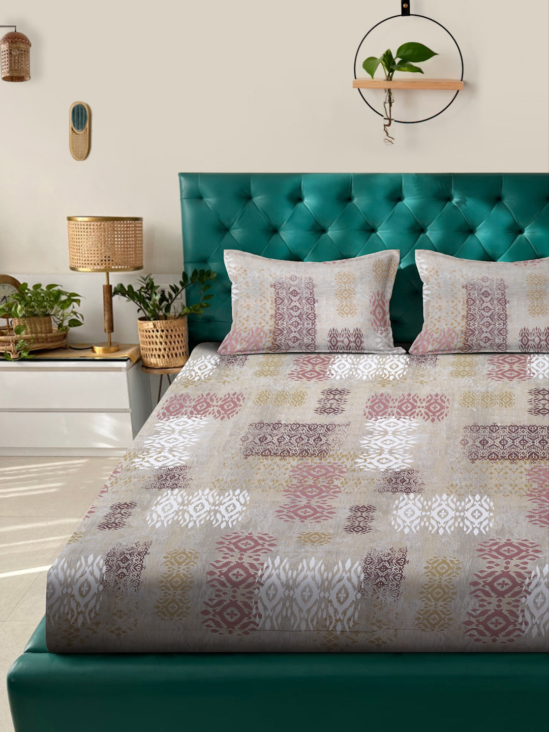 Klotthe Beige Geometric 400 TC Pure Cotton Fitted Double Bedsheet with 2 Pillow Covers