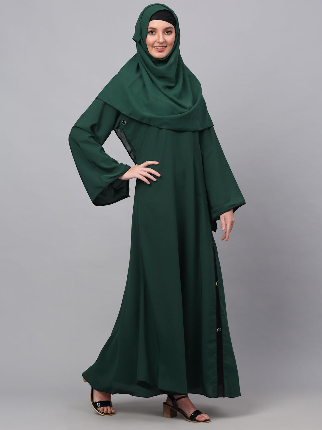 Klotthe Women Green Embellished Burqa With Scarves