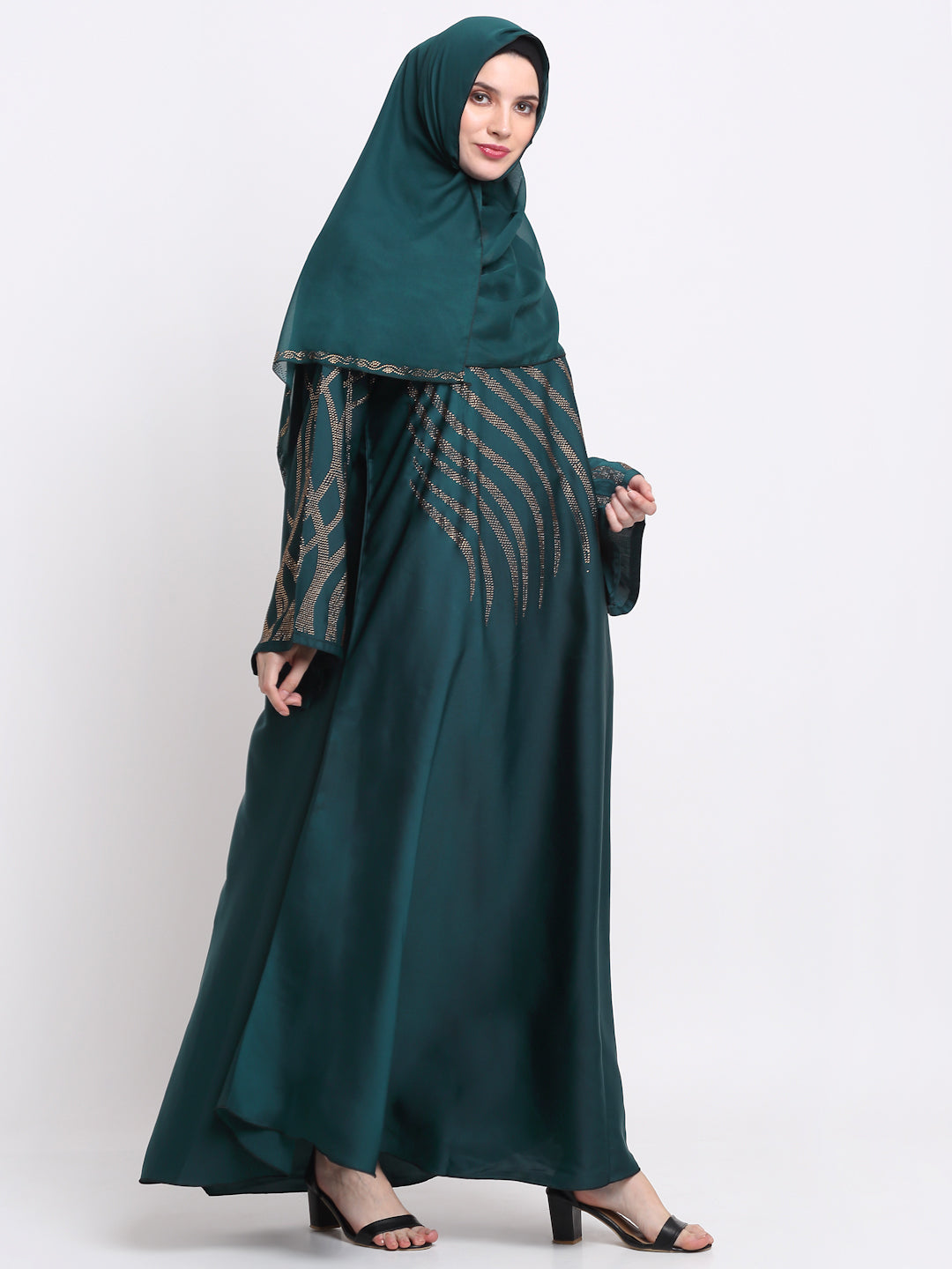 Klotthe Women Green Embellished Burqa With Scarves