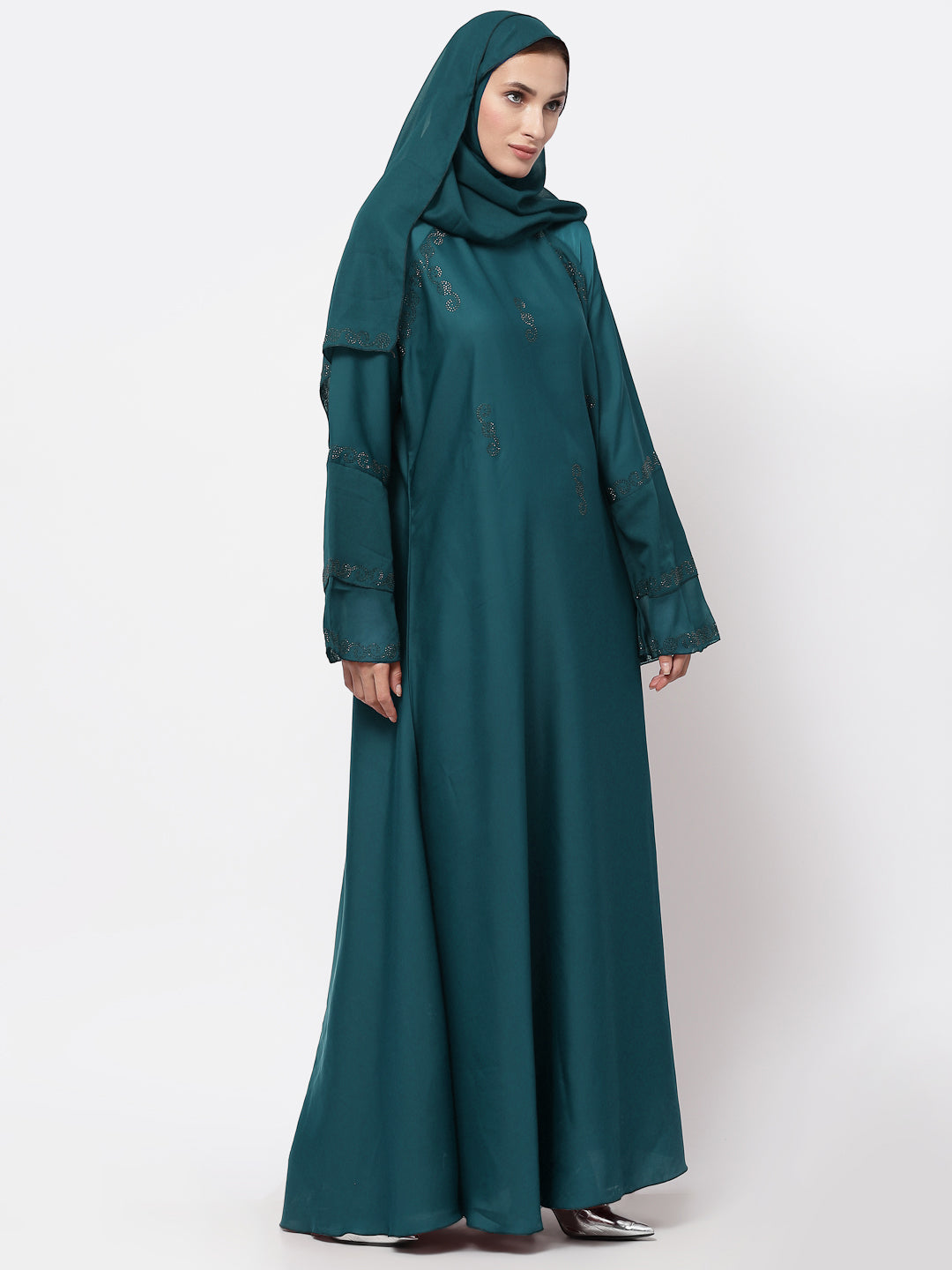 Klotthe Women Turquise Embellished Burqa With Scarves