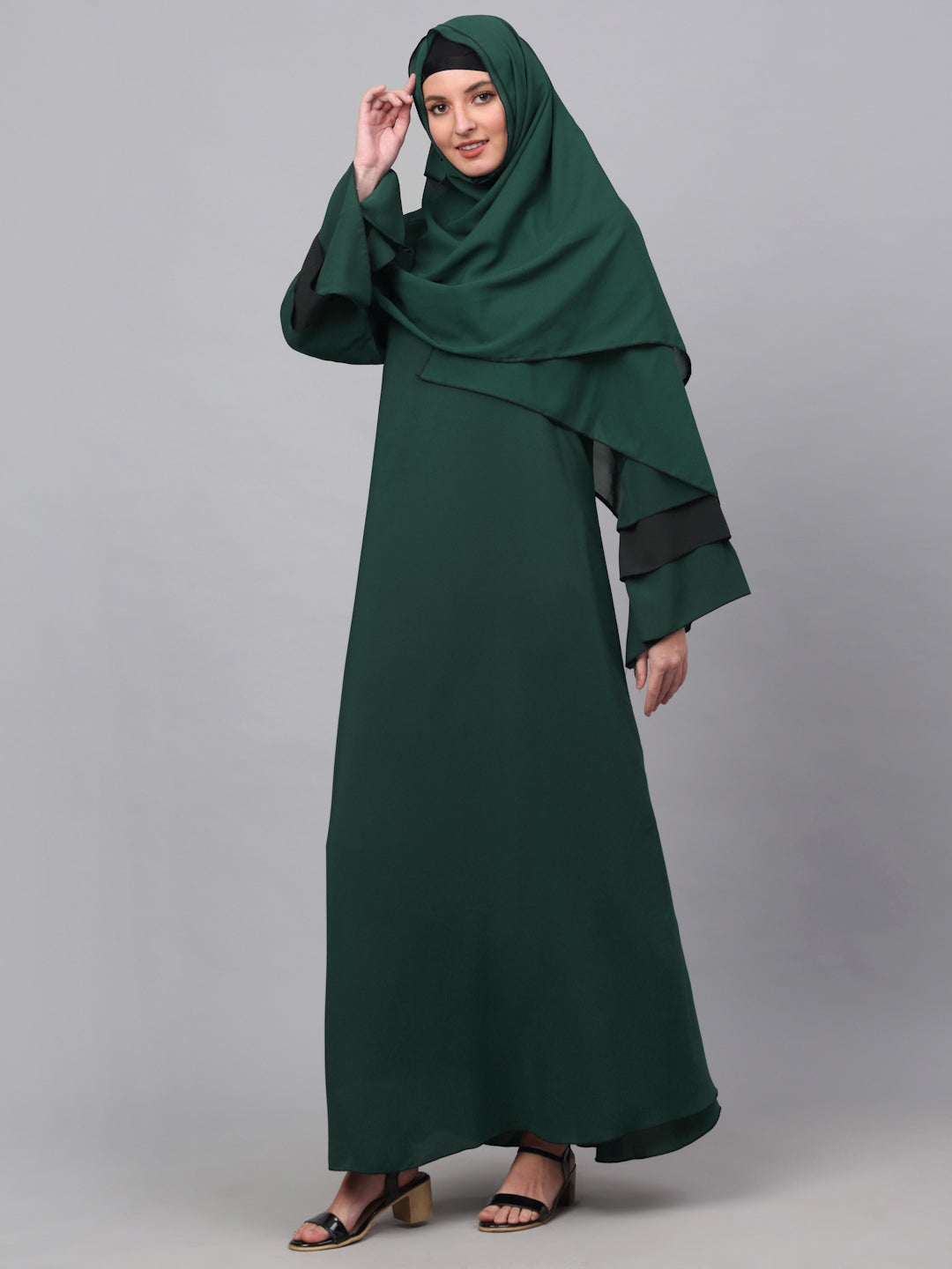 Klotthe Women Green Embellished Burqa With Scarves