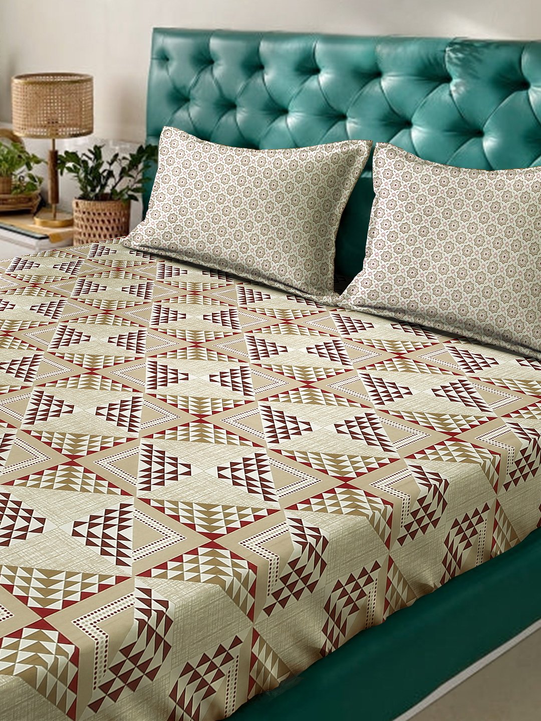 Beige Geometric 400 TC Pure Cotton Fitted Double Bedsheet with 2 Pillow Covers