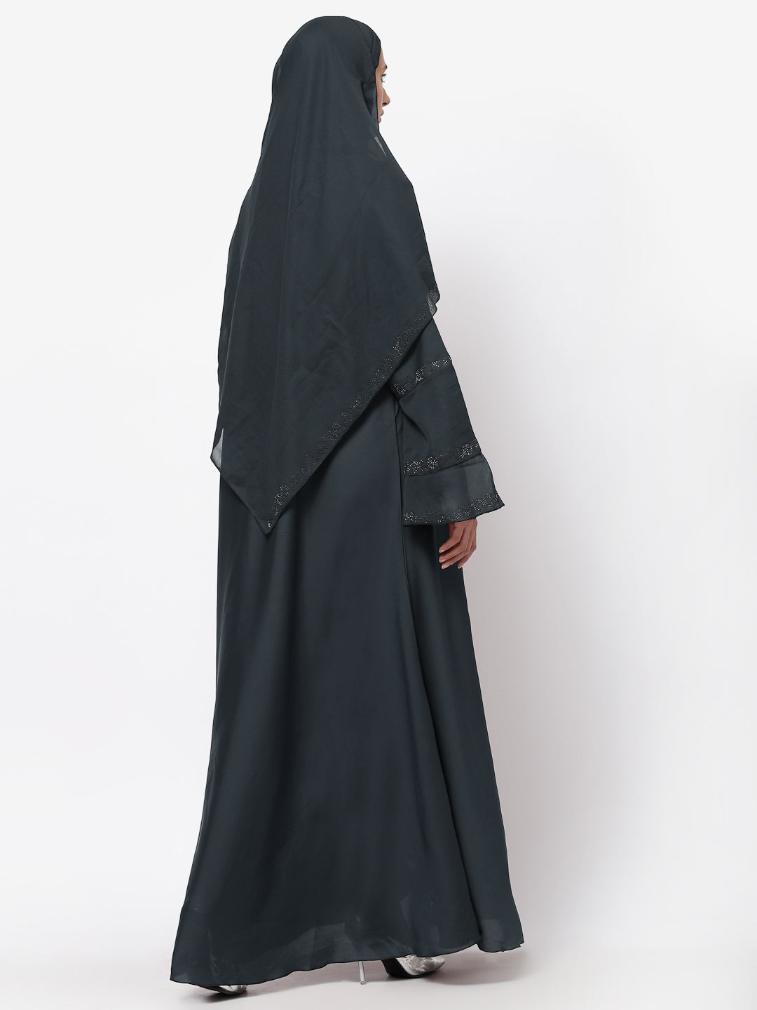 Klotthe Women Grey Embellished Burqa With Scarves