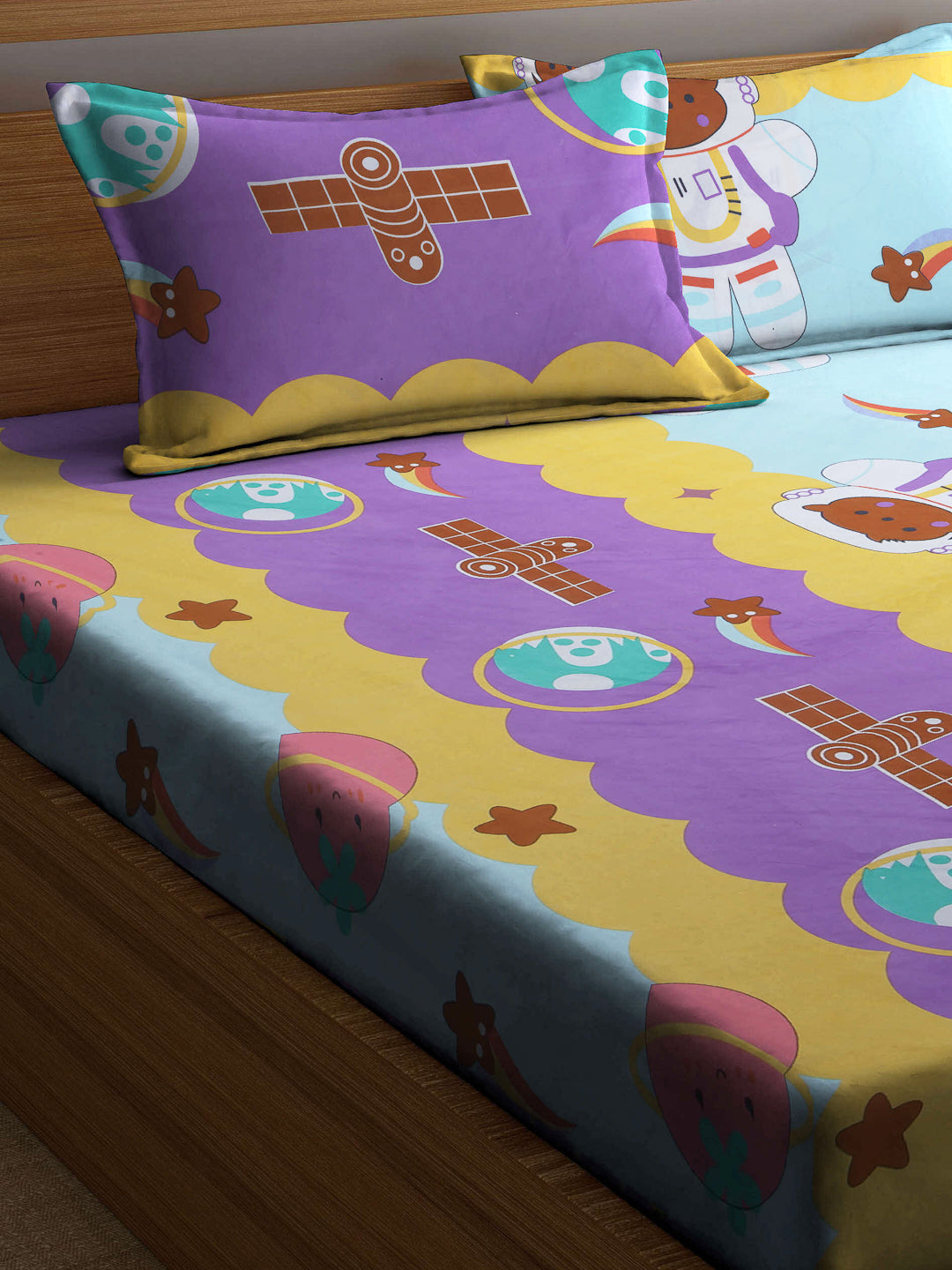 Klotthe Multicolor Cartoon Print Cotton Blend Elasticated Double BedSheet With 2 Pillow Covers