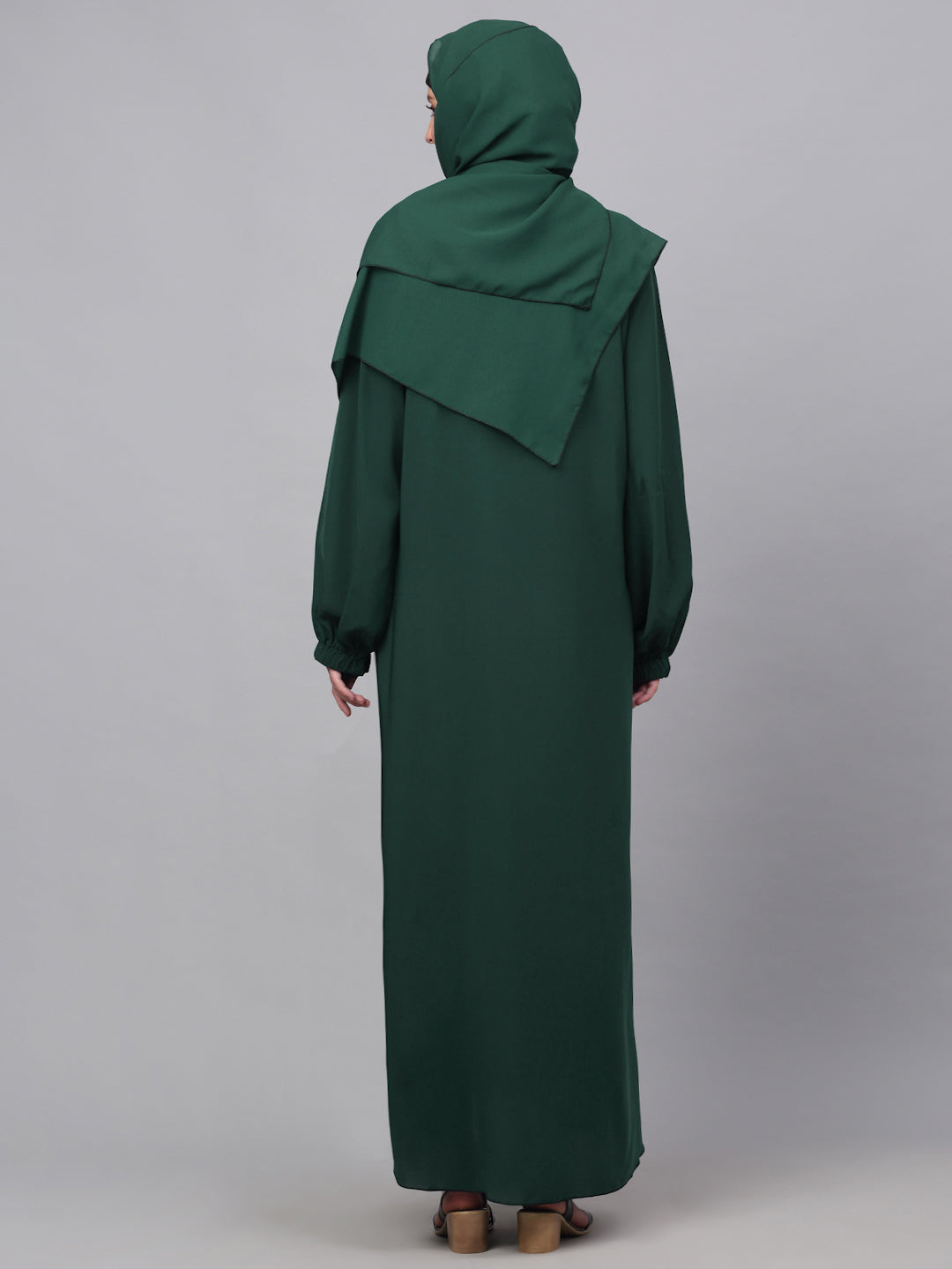 Klotthe Women Green Embellished Burqa With Scarves