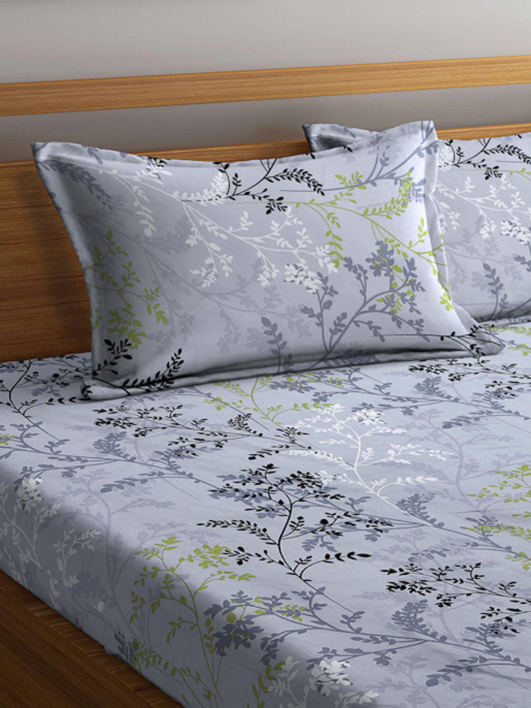 Klotthe Multicolor Floral 300 TC Cotton Blend Fitted Double Bedsheet with 2 Pillow Covers