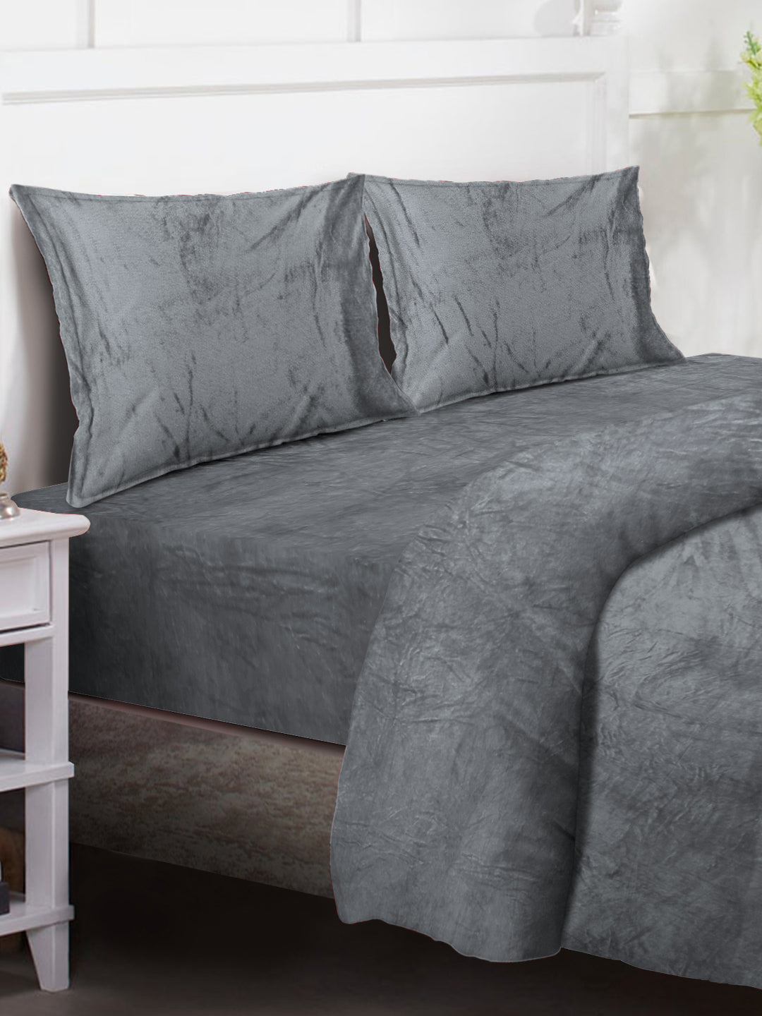 Klotthe Grey Solid Woolen Mild Winter Double King Bedding Set