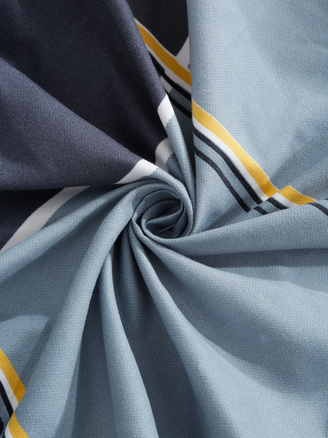 Klotthe Multi Geometric 300 TC Cotton Blend Elasticated Double Bedsheet with 2 Pillow Covers