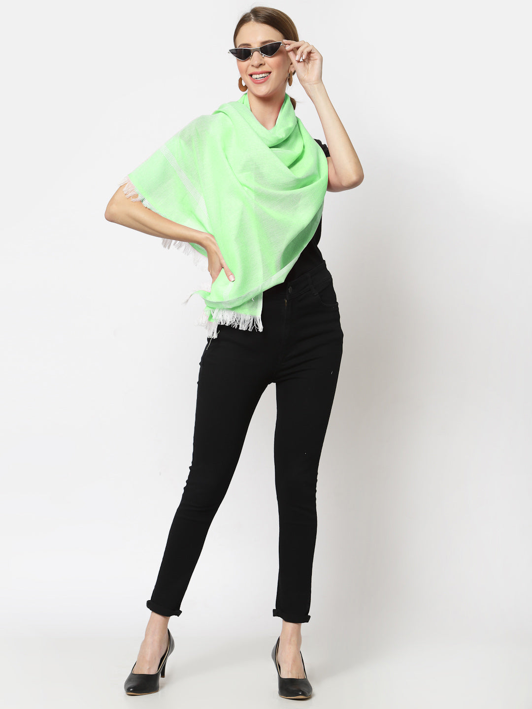Klotthe Women Green Solid Cotton Stole