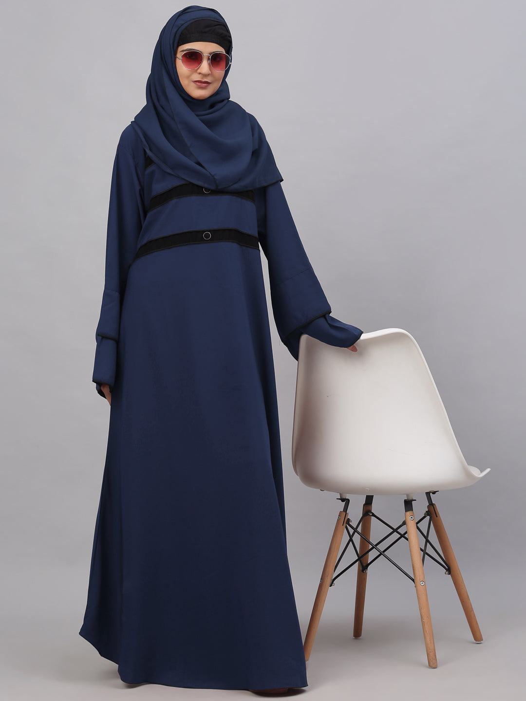 Klotthe Women Blue Embellished Burqa With Scarves