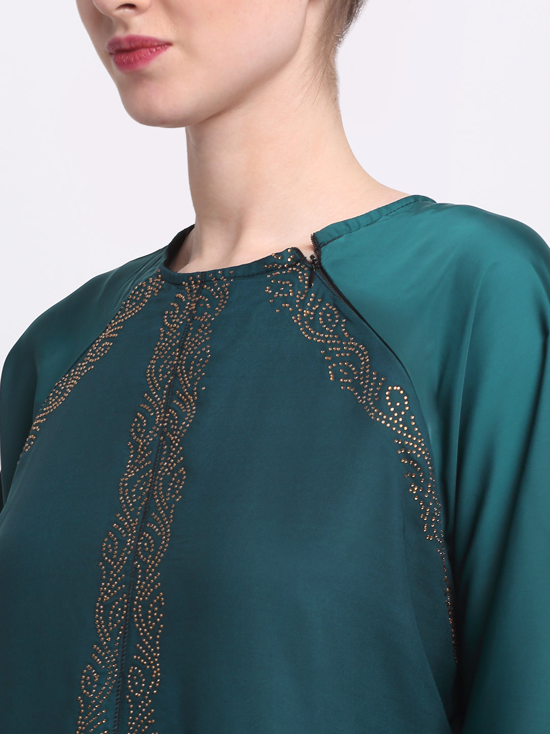 Klotthe Women Green Embellished Burqa With Scarves