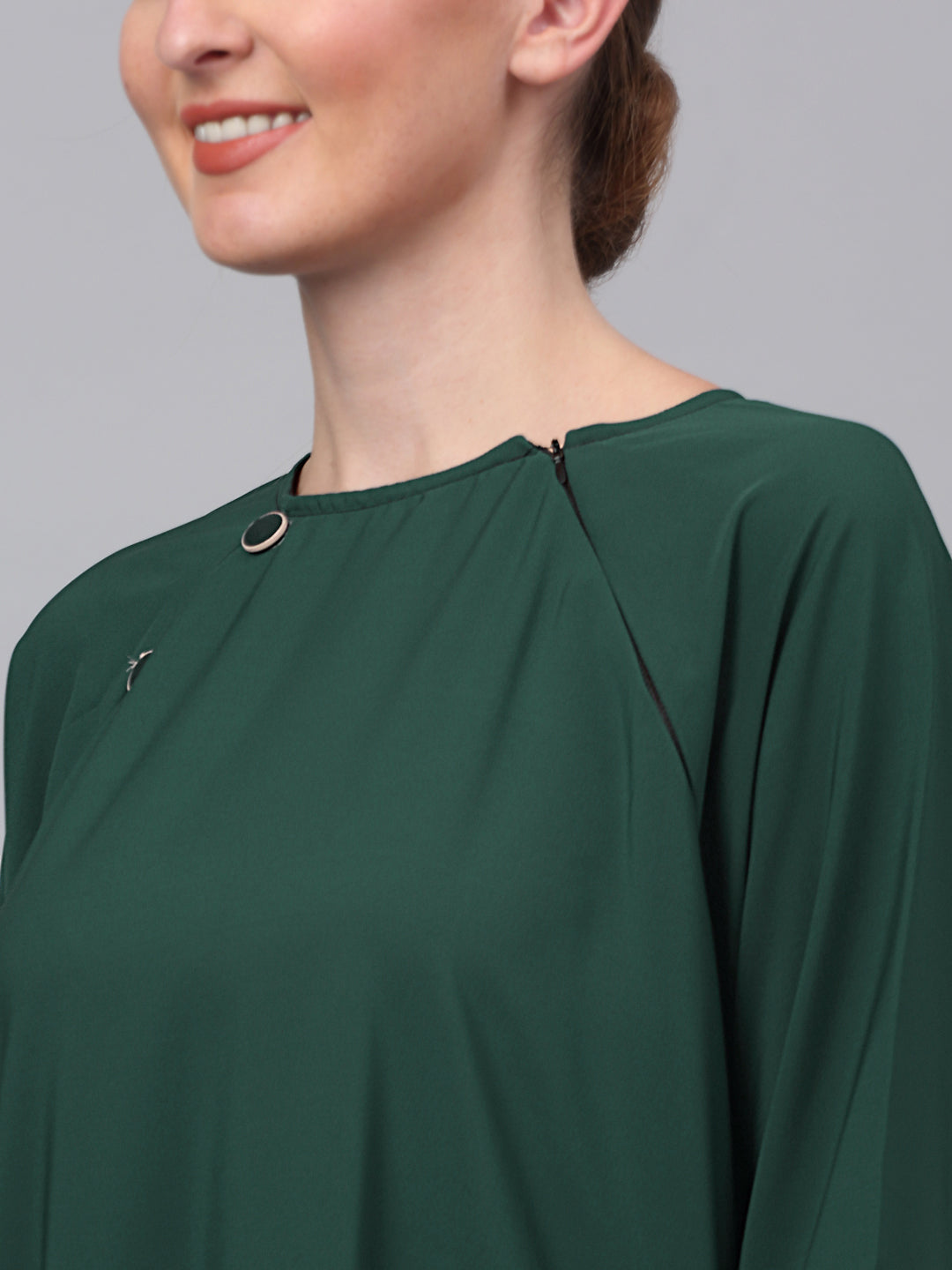 Klotthe Women Green Embellished Burqa With Scarves